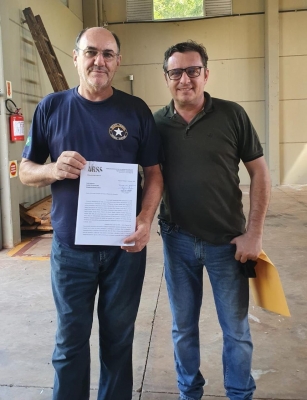 Coordenador Marcio Edgar Galvani , protocola solicitação de veiculos na Receita Federal 
